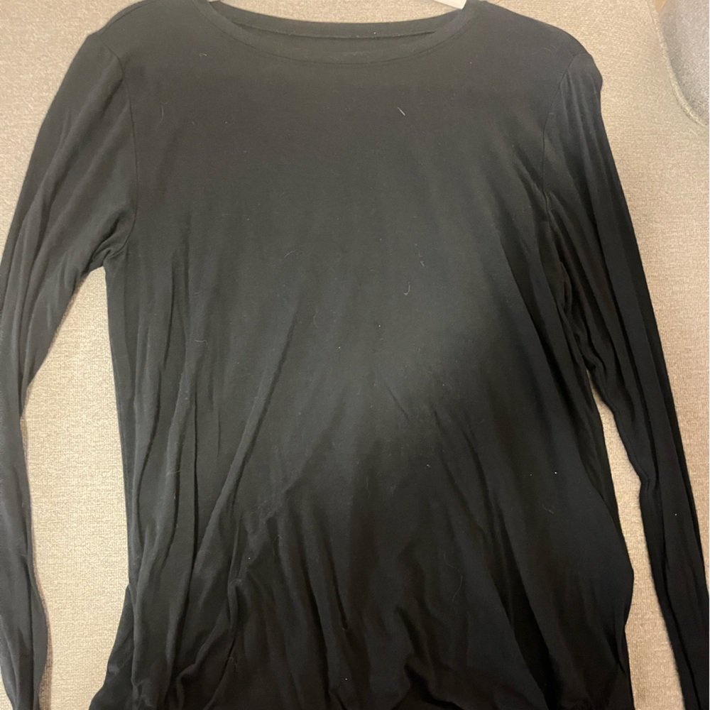 Black long sleeve tee!